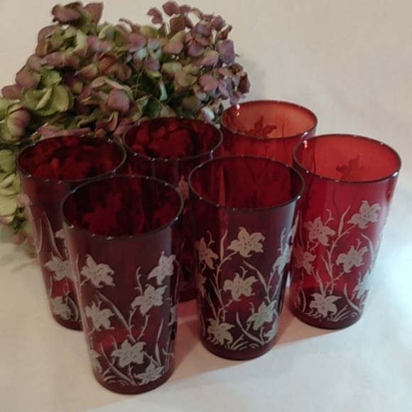 Vintage Rudy Red Tumblers - Picture 2 of 5